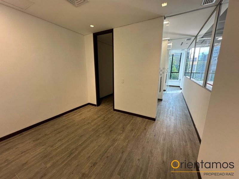 Local disponible para el arriendo en Medellín el codigo es 20745 foto numero 12