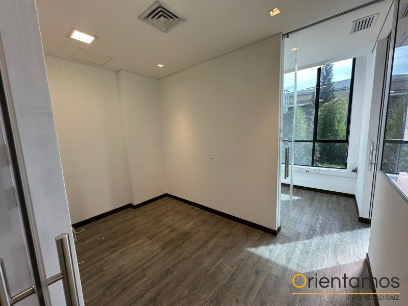 Local disponible para el arriendo en Medellín el codigo es 20745 foto numero 5