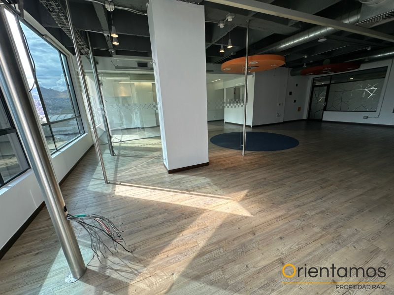 Local disponible para el arriendo en Medellín el codigo es 20745 foto numero 2