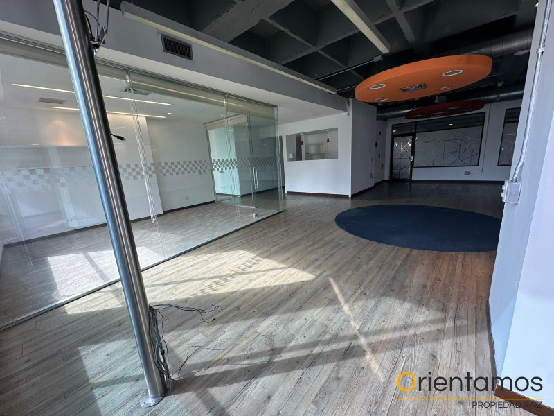 Local disponible para el arriendo en Medellín el codigo es 20745 foto numero 3