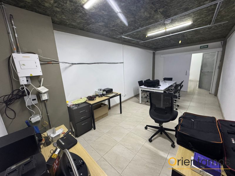 Local disponible para el arriendo en Medellín el codigo es 19935 foto numero 4