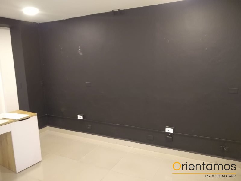 Casa-local disponible para el arriendo en Medellín el codigo es 16182 foto numero 9