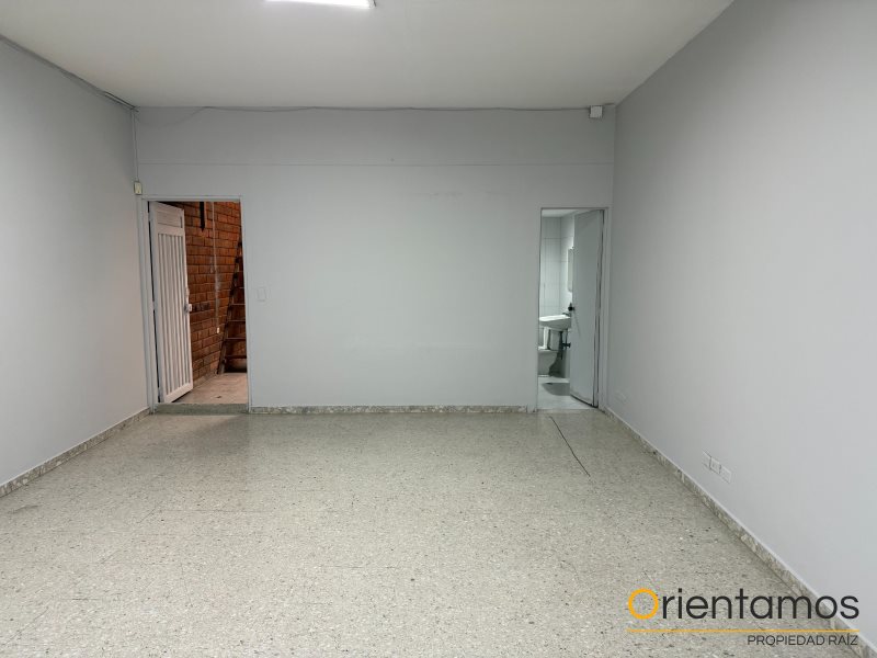 Local disponible para el arriendo en Medellín el codigo es 21015 foto numero 11