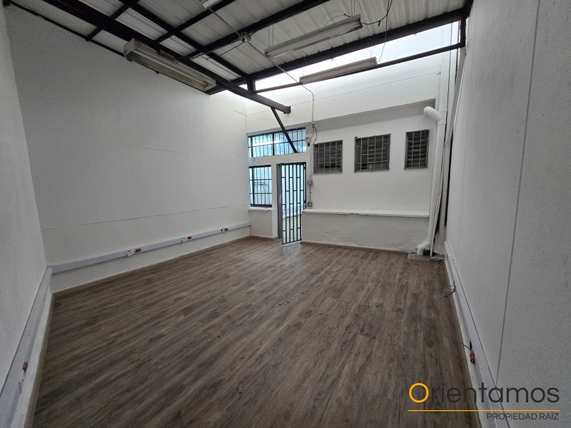 Local disponible para el arriendo en Medellín el codigo es 15149 foto numero 3