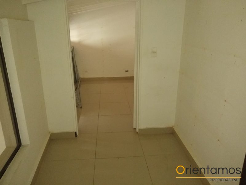 Casa-local disponible para el arriendo en Medellín el codigo es 16182 foto numero 17