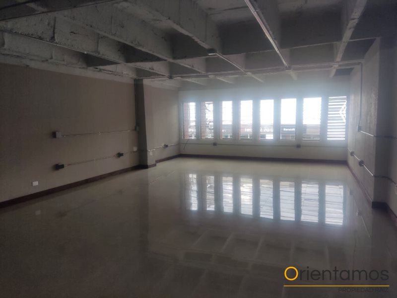 Oficina disponible para el arriendo en Medellín el codigo es 21026 foto numero 4