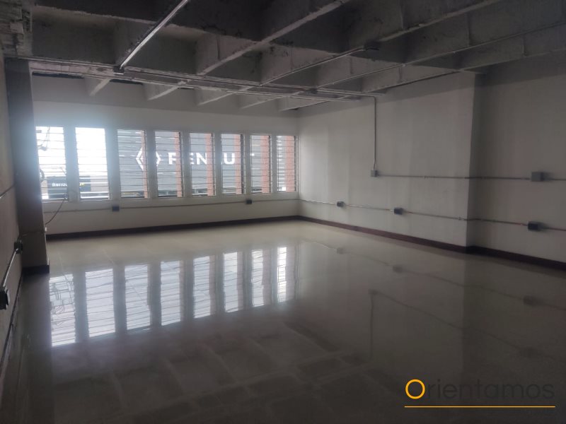 Oficina disponible para el arriendo en Medellín el codigo es 21026 foto numero 3