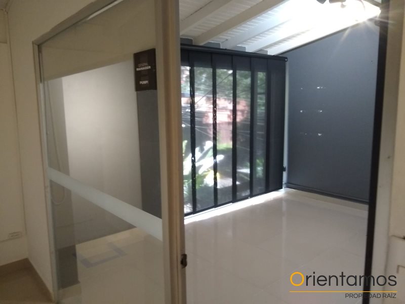 Casa-local disponible para el arriendo en Medellín el codigo es 16182 foto numero 24