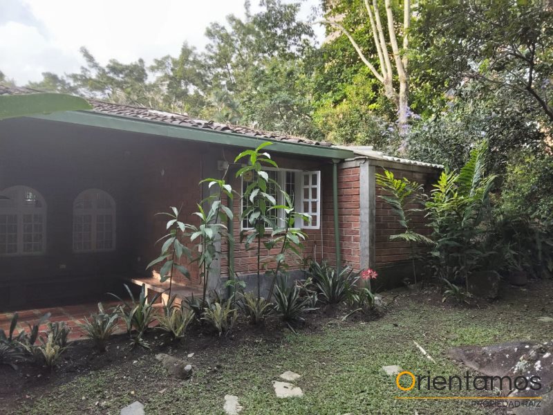 Casa-local disponible para el arriendo en Medellín el codigo es 20673 foto numero 16