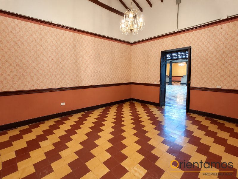 Casa-local disponible para el arriendo en Envigado el codigo es 21609 foto numero 5