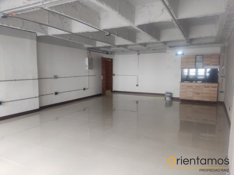 Oficina disponible para el arriendo en Medellín el codigo es 21026 foto numero 2