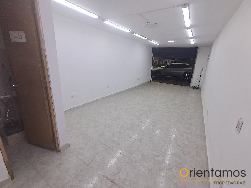 Local disponible para el arriendo en Envigado el codigo es 21635 foto numero 2