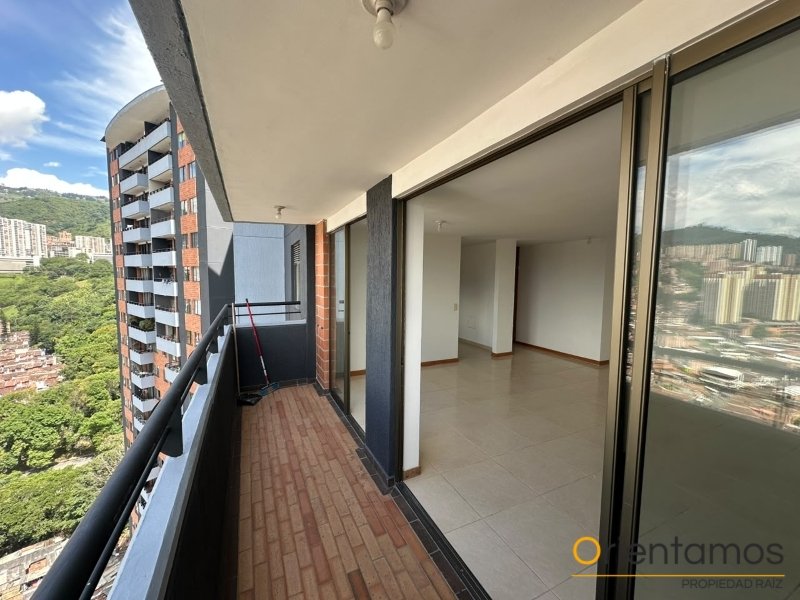 Apartamento disponible para el arriendo en Medellín el codigo es 21297 foto numero 7