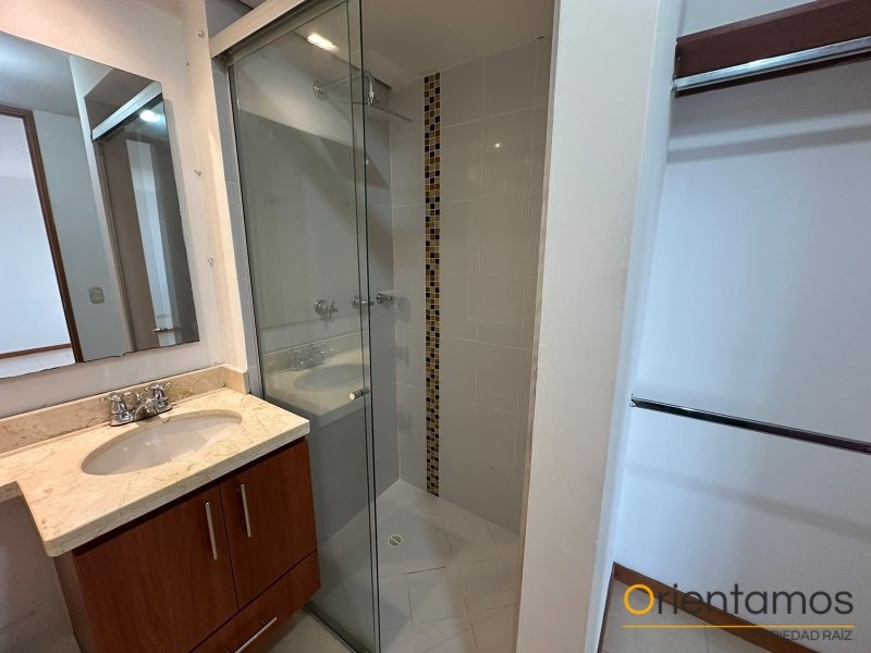 Apartamento disponible para el arriendo en Medellín el codigo es 21297 foto numero 6