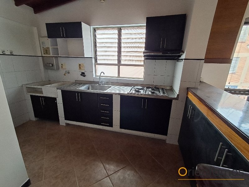 Apartaestudio disponible para el arriendo en Medellín el codigo es 21583 foto numero 4