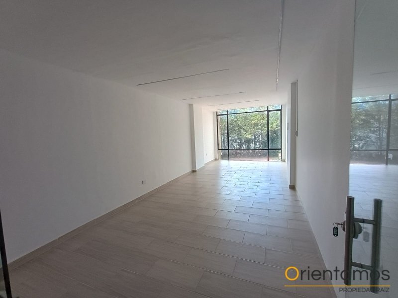 Local disponible para el arriendo en Medellín el codigo es 21390 foto numero 4