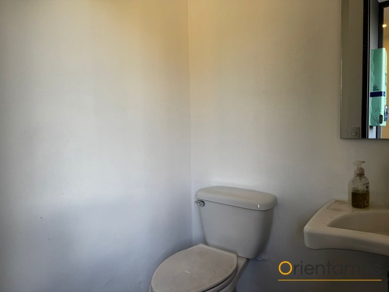 Oficina disponible para el arriendo en Medellín el codigo es 21259 foto numero 8