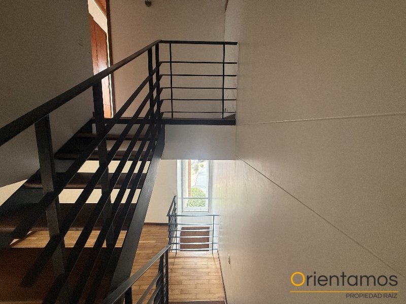 Casa disponible para venta o arriendo en Medellín el codigo es 21645 foto numero 11