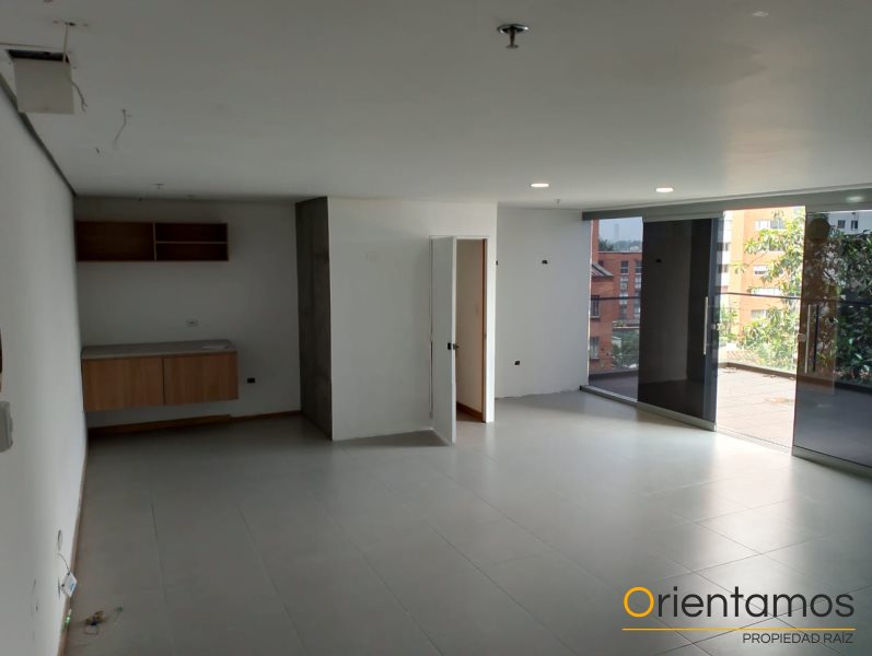 Oficina disponible para venta o arriendo en Medellín el codigo es 19204 foto numero 4