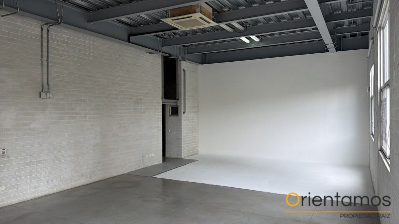 Bodega disponible para el arriendo en Medellín el codigo es 21464 foto numero 5
