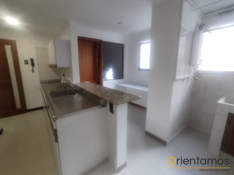 Apartamento disponible para el arriendo en Medellín el codigo es 20917 foto numero 5