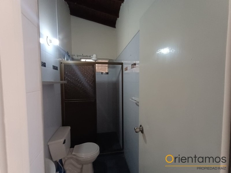 Casa-local disponible para el arriendo en Medellín el codigo es 21298 foto numero 13