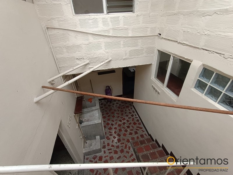 Casa-local disponible para el arriendo en Medellín el codigo es 21298 foto numero 6