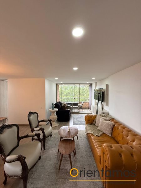 Apartamento disponible para el arriendo en Medellín el codigo es 20997 foto numero 3