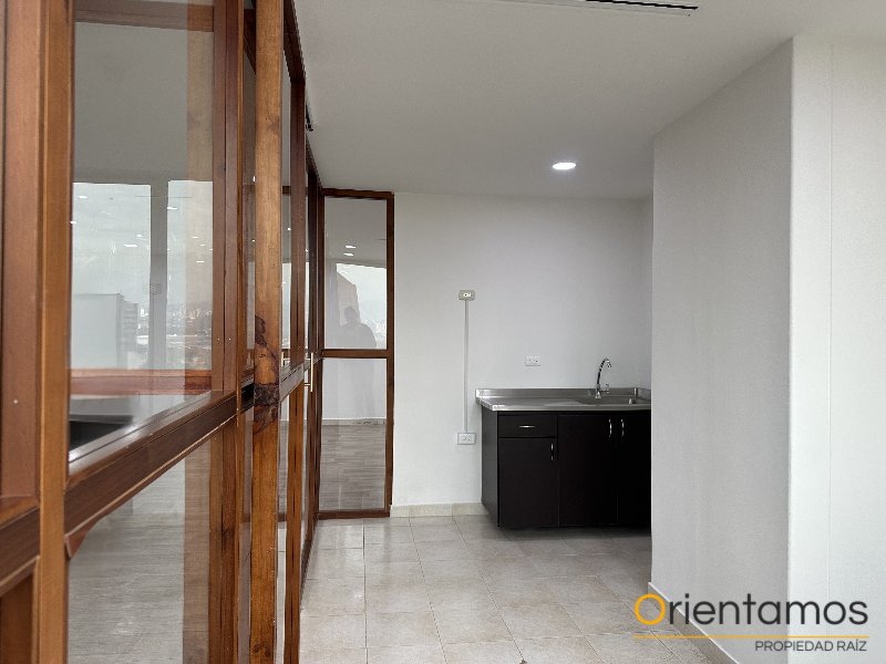 Oficina disponible para el arriendo en Medellín el codigo es 5593 foto numero 6