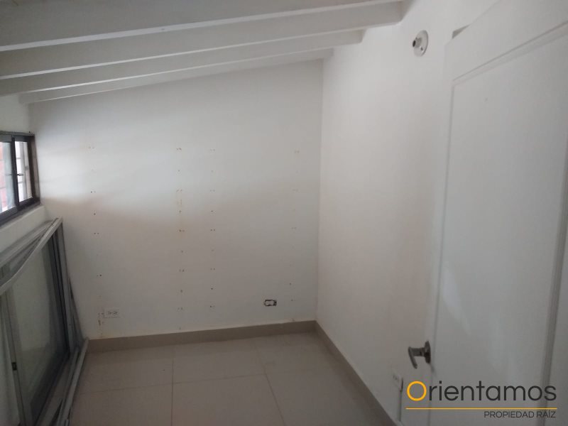 Casa-local disponible para el arriendo en Medellín el codigo es 16182 foto numero 25