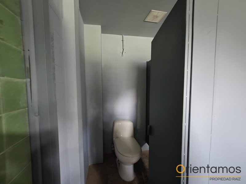 Bodega para el arriendo en Medellín - Manila el codigo es 21074 foto numero 12