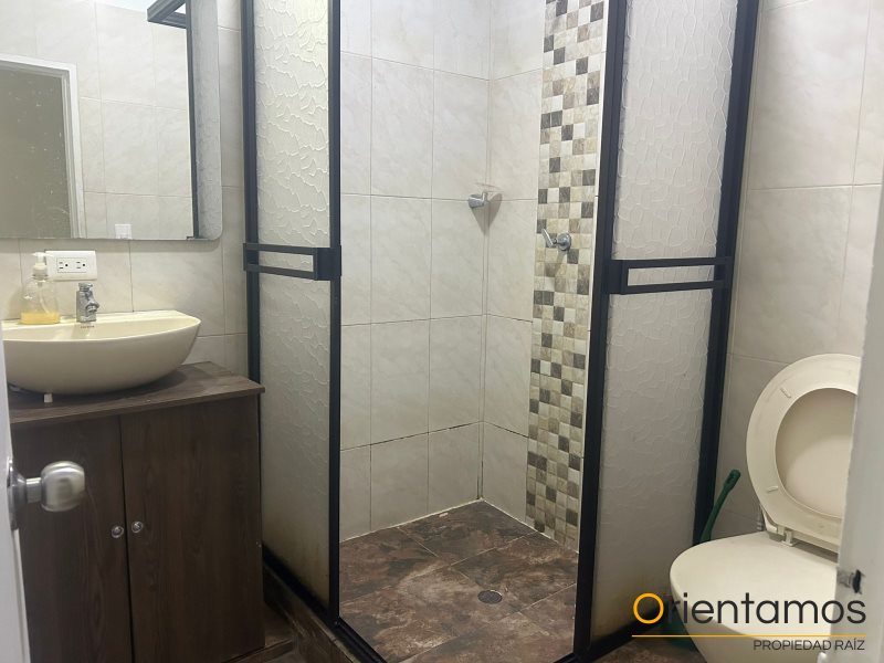 Casa-local disponible para el arriendo en Medellín el codigo es 21023 foto numero 12