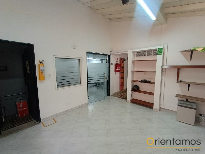 Casa-local disponible para el arriendo en Medellín el codigo es 21597 foto numero 5