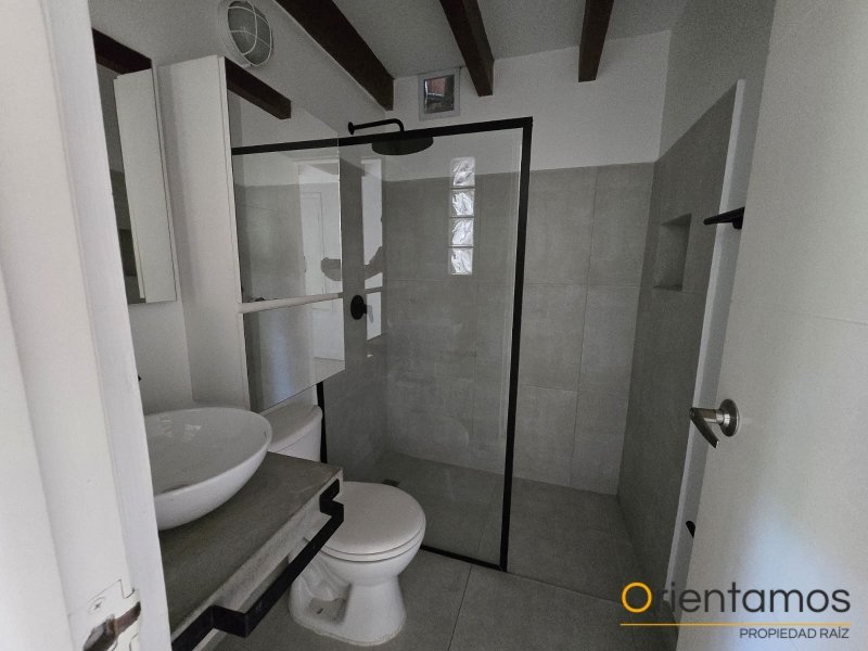 Apartamento disponible para el arriendo en Medellín el codigo es 21082 foto numero 21
