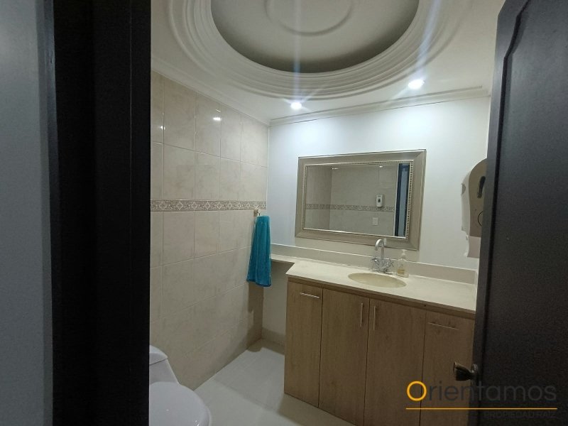 Casa-local disponible para el arriendo en Medellín el codigo es 21597 foto numero 17