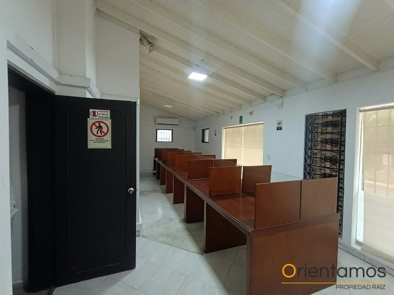 Casa-local disponible para el arriendo en Medellín el codigo es 21597 foto numero 8