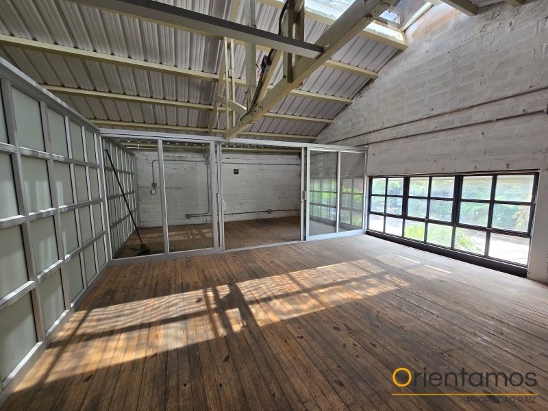 Bodega para el arriendo en Medellín - Manila el codigo es 21074 foto numero 8