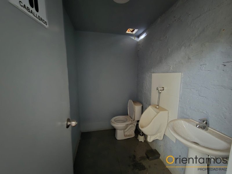 Bodega para el arriendo en Medellín - Manila el codigo es 21074 foto numero 20