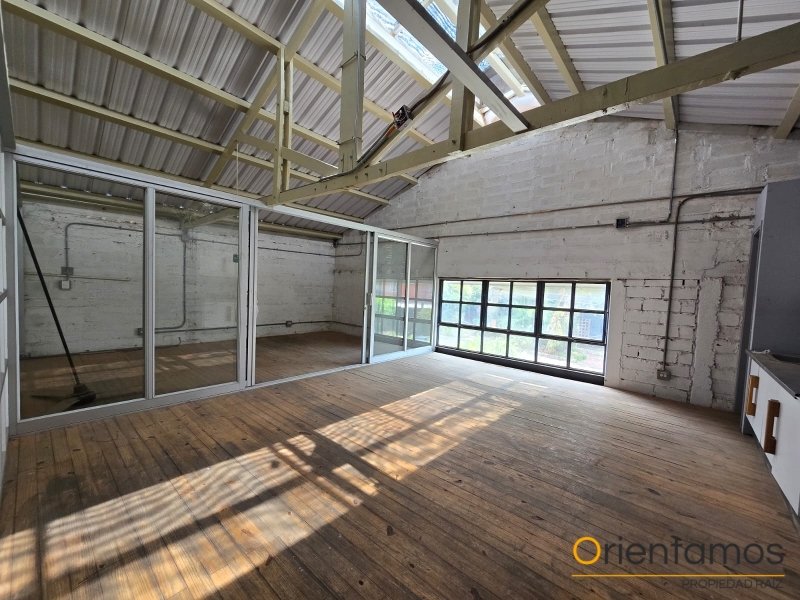 Bodega para el arriendo en Medellín - Manila el codigo es 21074 foto numero 9