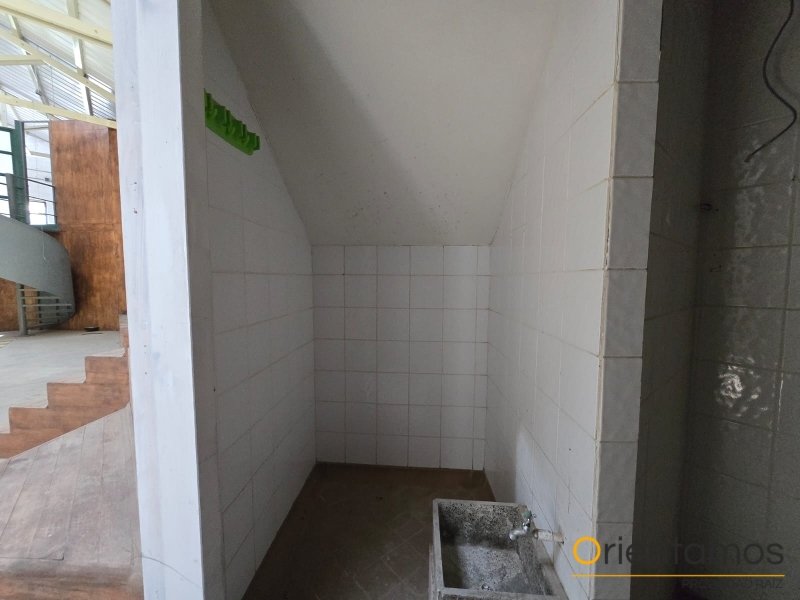 Bodega para el arriendo en Medellín - Manila el codigo es 21074 foto numero 23