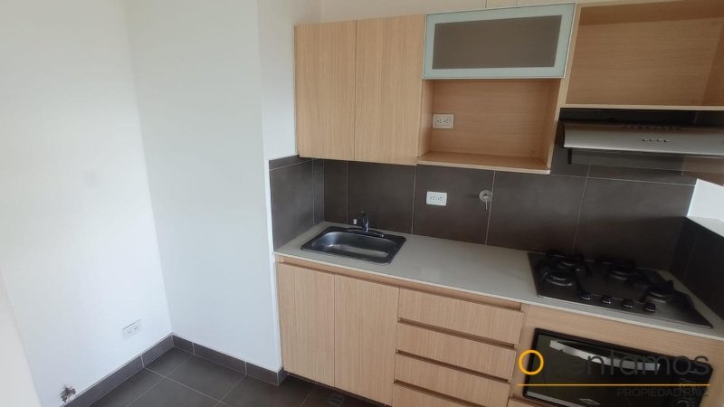 Apartamento disponible para el arriendo en Envigado el codigo es 21572 foto numero 4