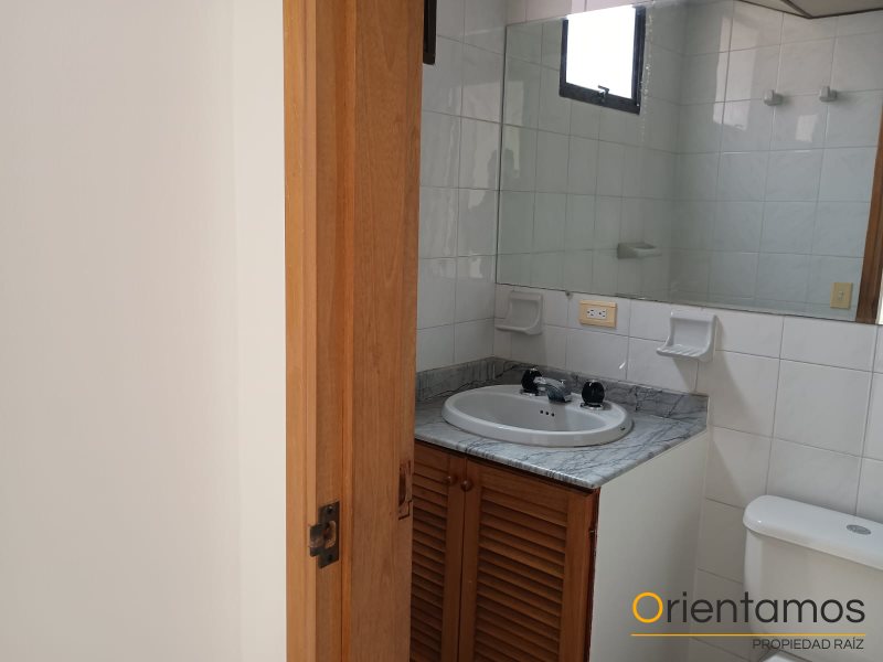 Apartamento disponible para el arriendo en Medellín el codigo es 20969 foto numero 23