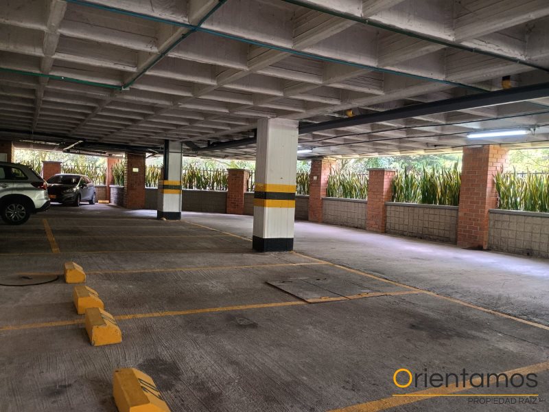 Apartamento disponible para el arriendo en Medellín el codigo es 20969 foto numero 24