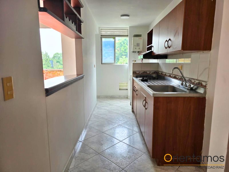 Apartamento disponible para el arriendo en Medellín el codigo es 20954 foto numero 4