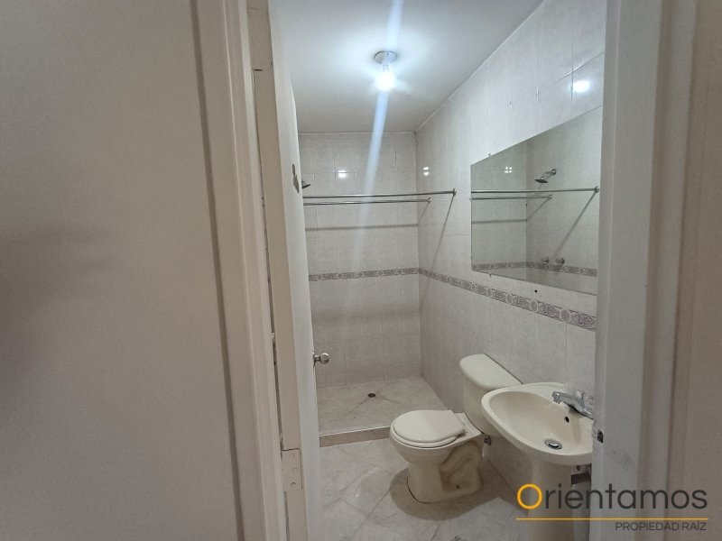 Casa-local disponible para el arriendo en Medellín el codigo es 21337 foto numero 13