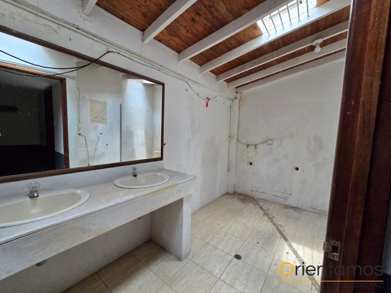 Casa-local disponible para el arriendo en Medellín el codigo es 15442 foto numero 23