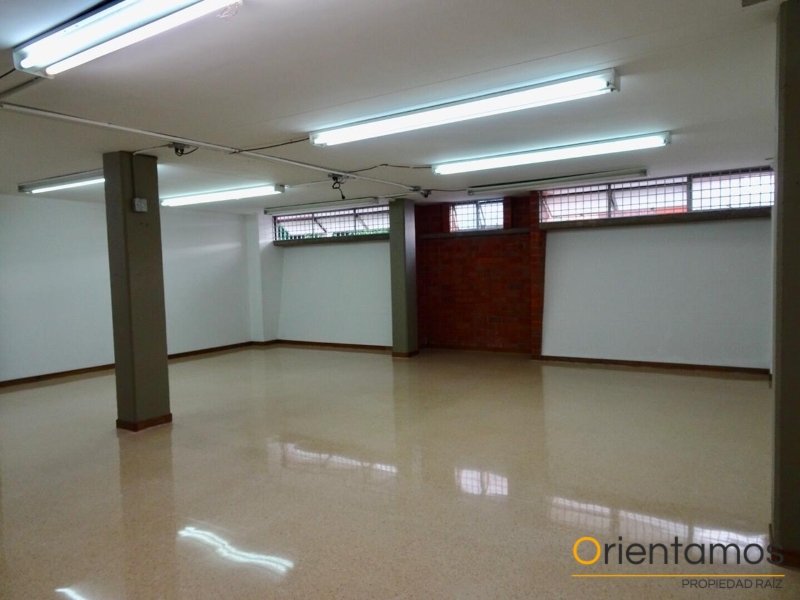 Oficina para el arriendo en Medellín - Belen el codigo es 21462 foto numero 2