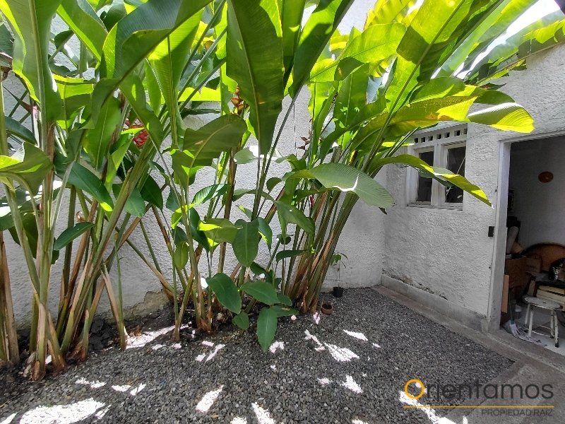 Casa-local disponible para el arriendo en Medellín el codigo es 21413 foto numero 14