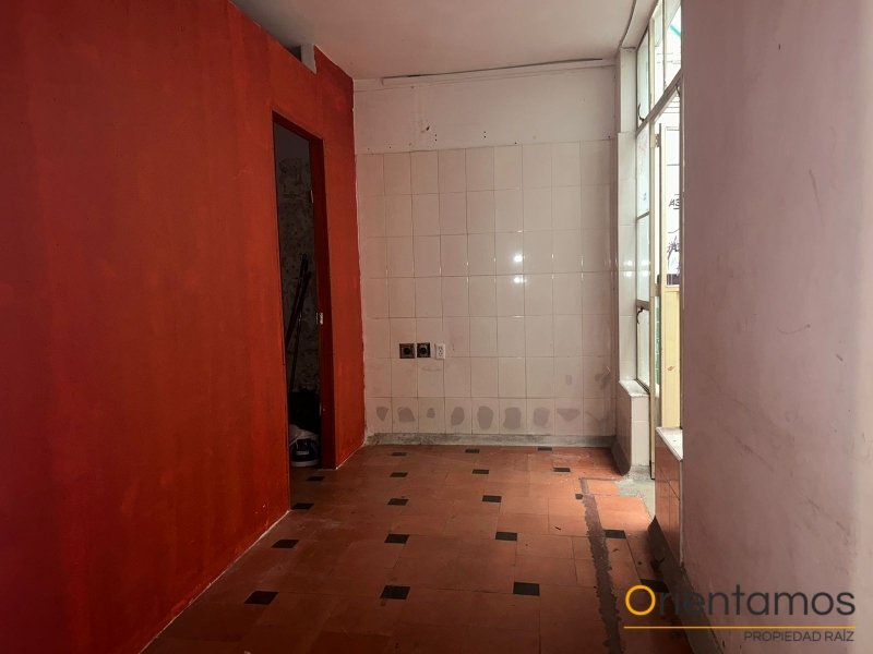 Casa-local disponible para el arriendo en Medellín el codigo es 21062 foto numero 4
