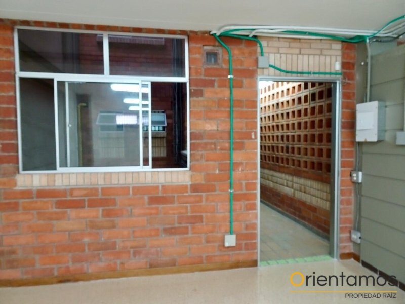 Oficina para el arriendo en Medellín - Belen el codigo es 21462 foto numero 8